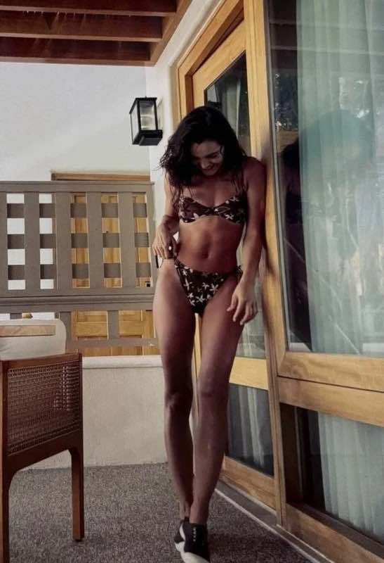 hafsanur bikinili paylasim